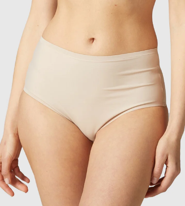 Simone Perele - Essentiel Control  Brief